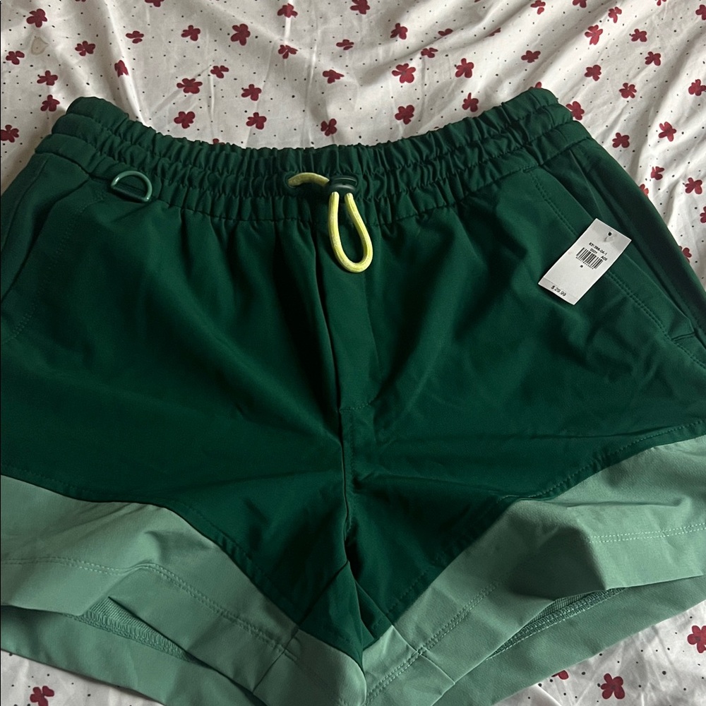 Old Navy Dark Green and Light Green Women's Athletic Shorts